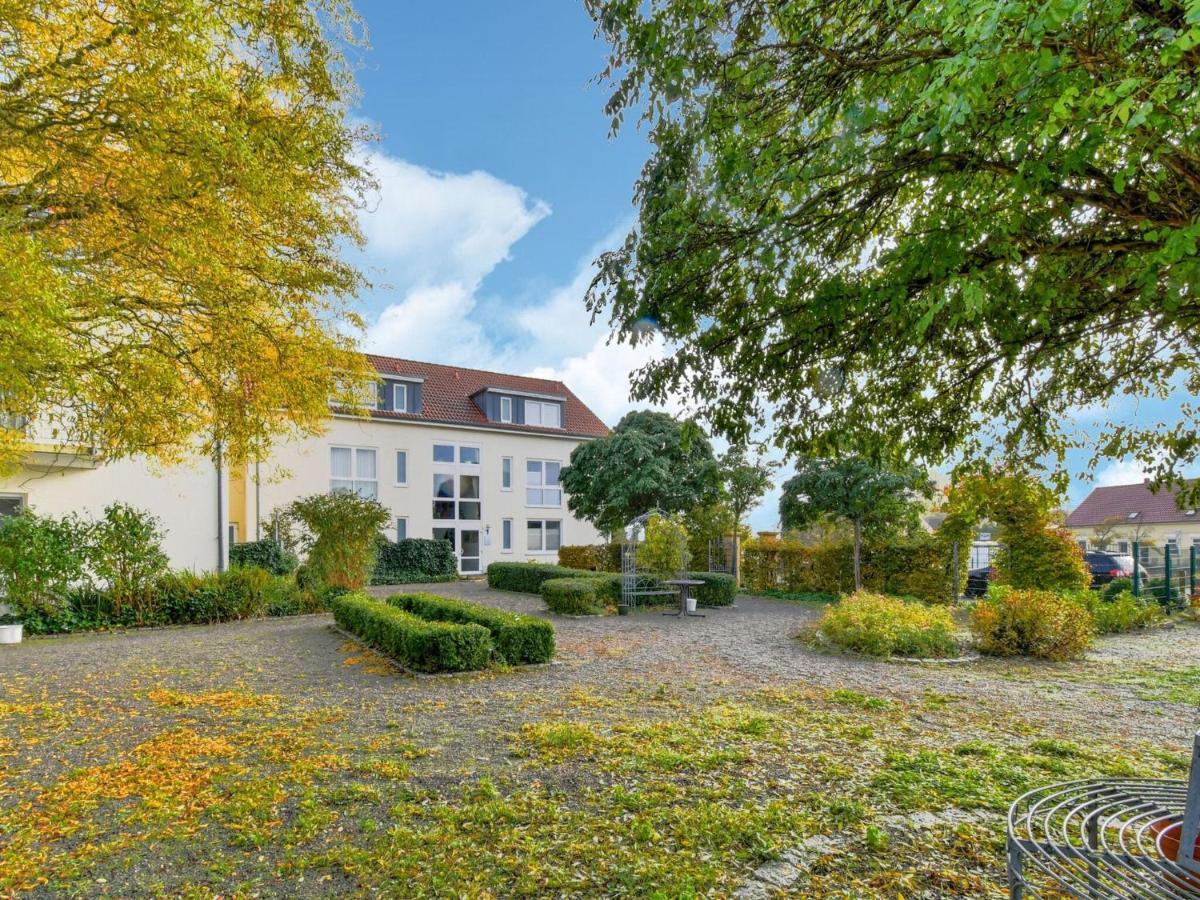 Charming Apartment With A Terrace Near The Sea Wiek auf Rügen Eksteriør bilde