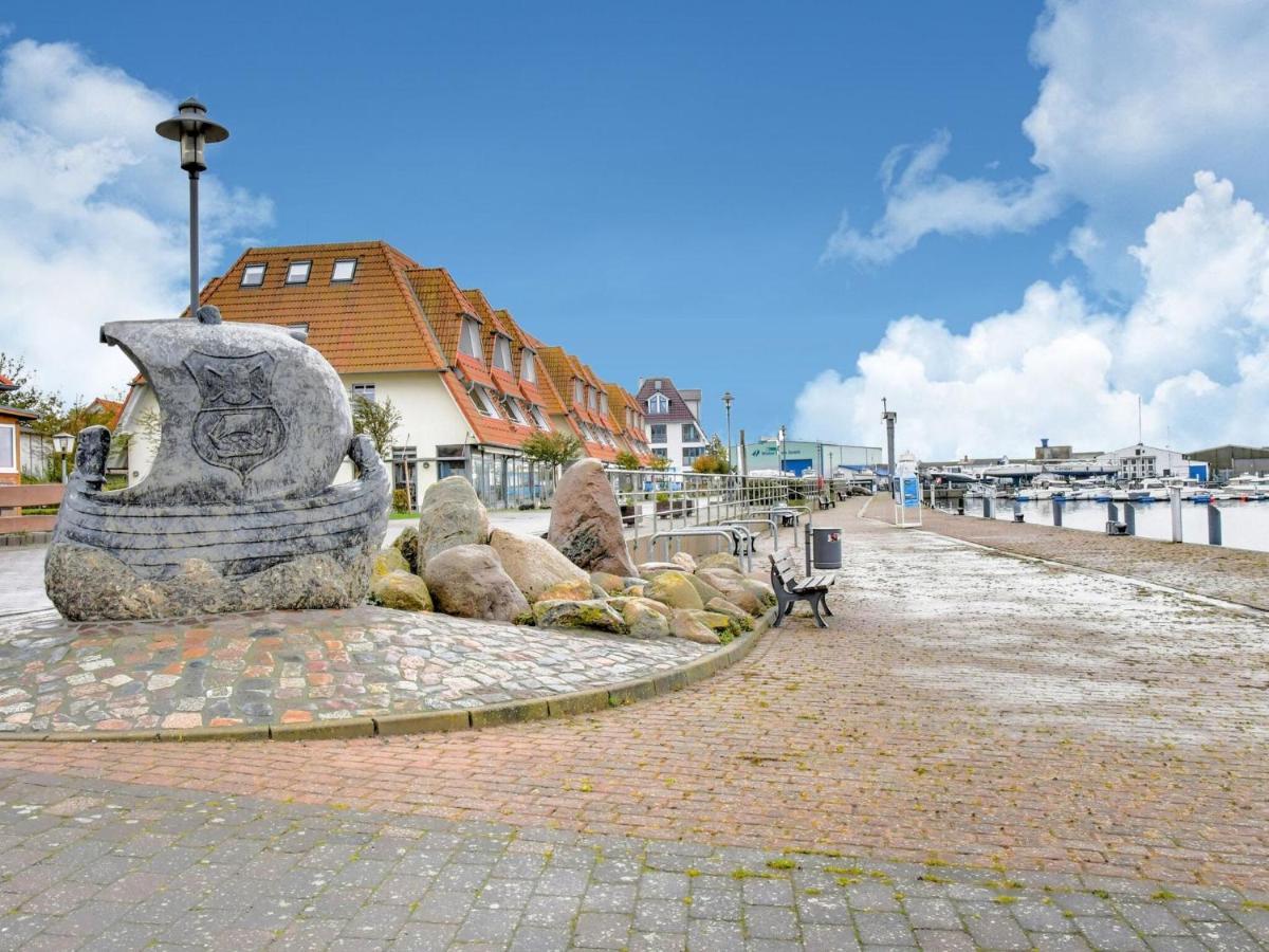 Charming Apartment With A Terrace Near The Sea Wiek auf Rügen Eksteriør bilde